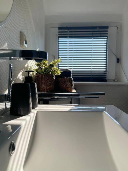 Gemuetliche, Helle Wohnung In Paderborn Buitenkant foto